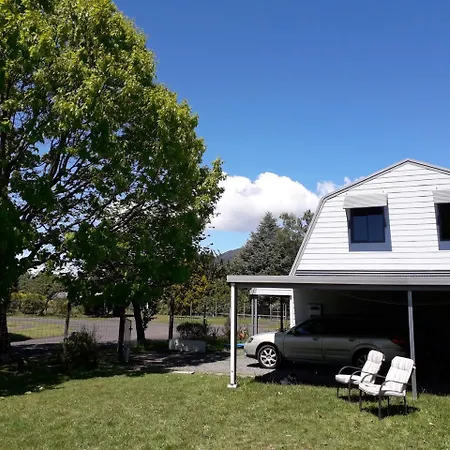 The Barn In Turangi Villa Exterior photo
